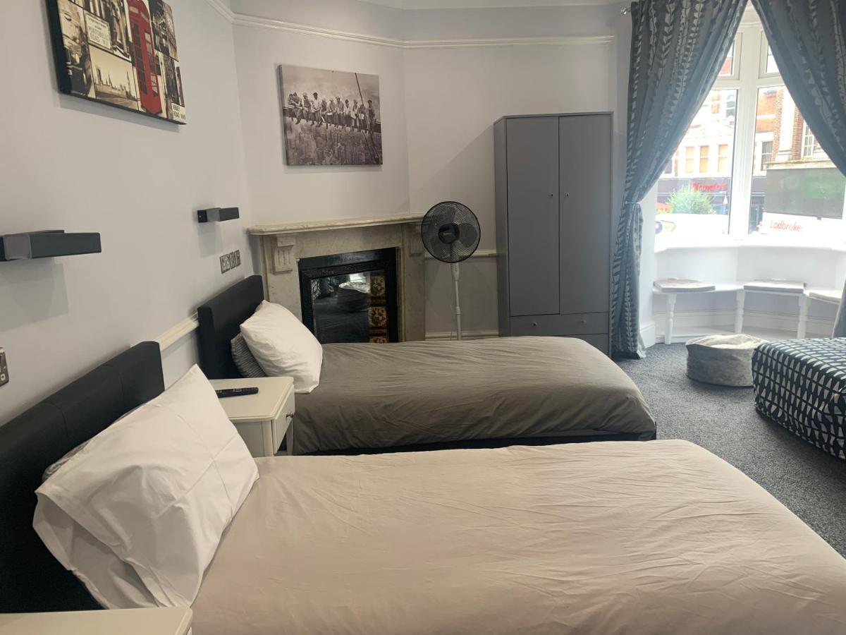 Addison House Hotel Woking Eksteriør billede