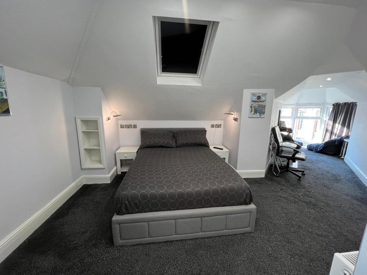 Addison House Hotel Woking Eksteriør billede